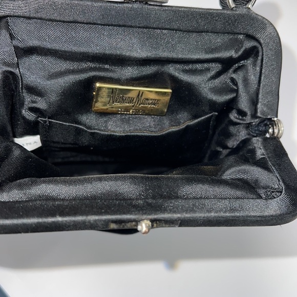 Neiman Marcus Small Velvet Snap Lock Evening Bag - Picture 6 of 7
